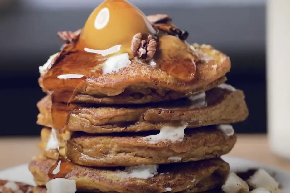 How to Make Vegan Pumpkin Pancakes